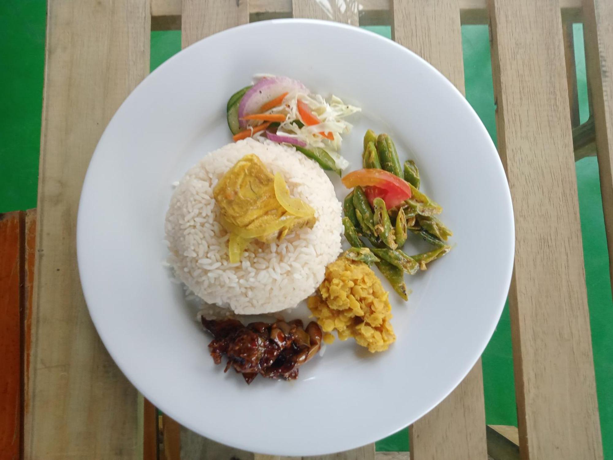 Suninn Hostel And Surf School Weligama Buitenkant foto
