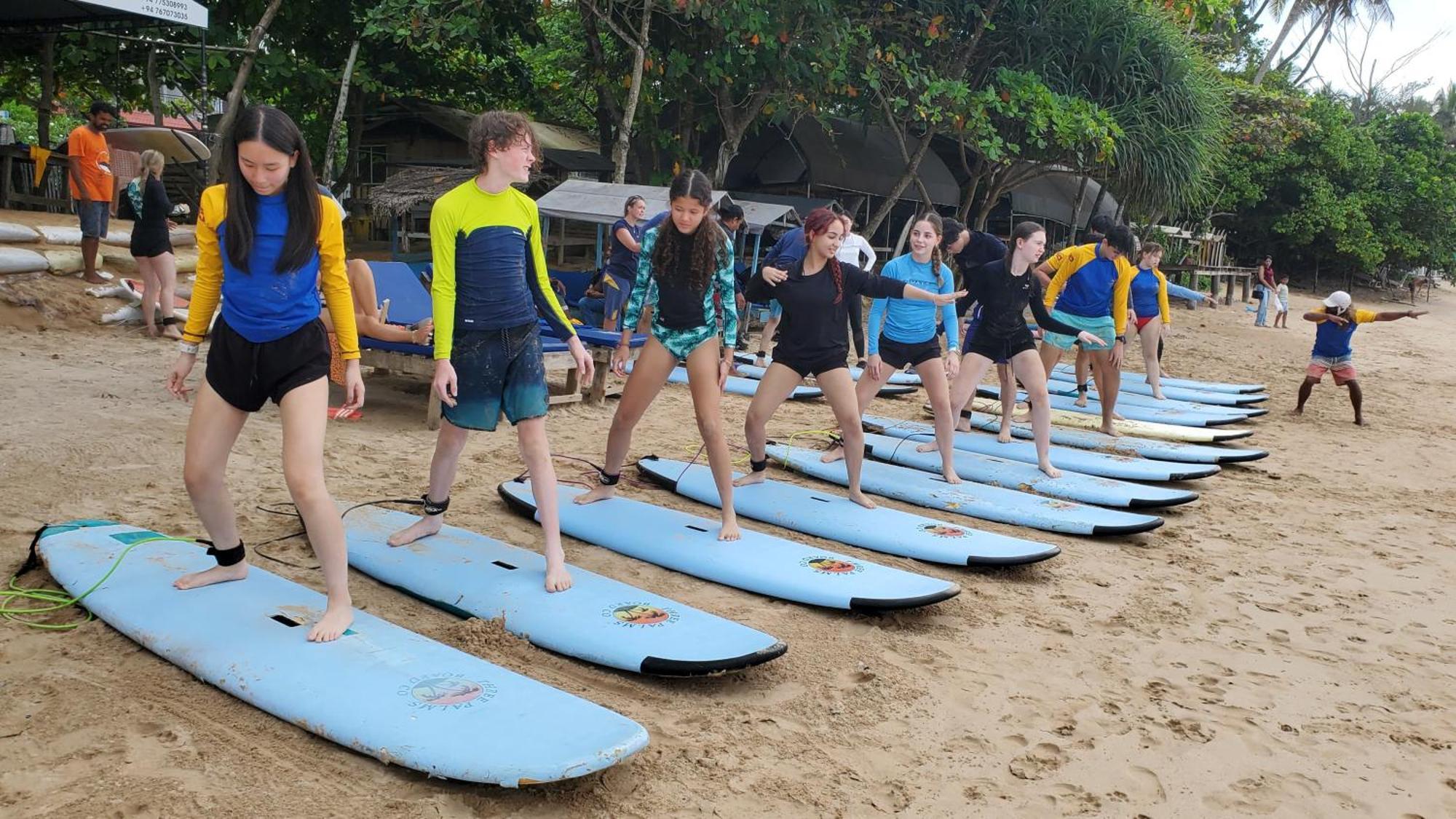 Suninn Hostel And Surf School Weligama Buitenkant foto